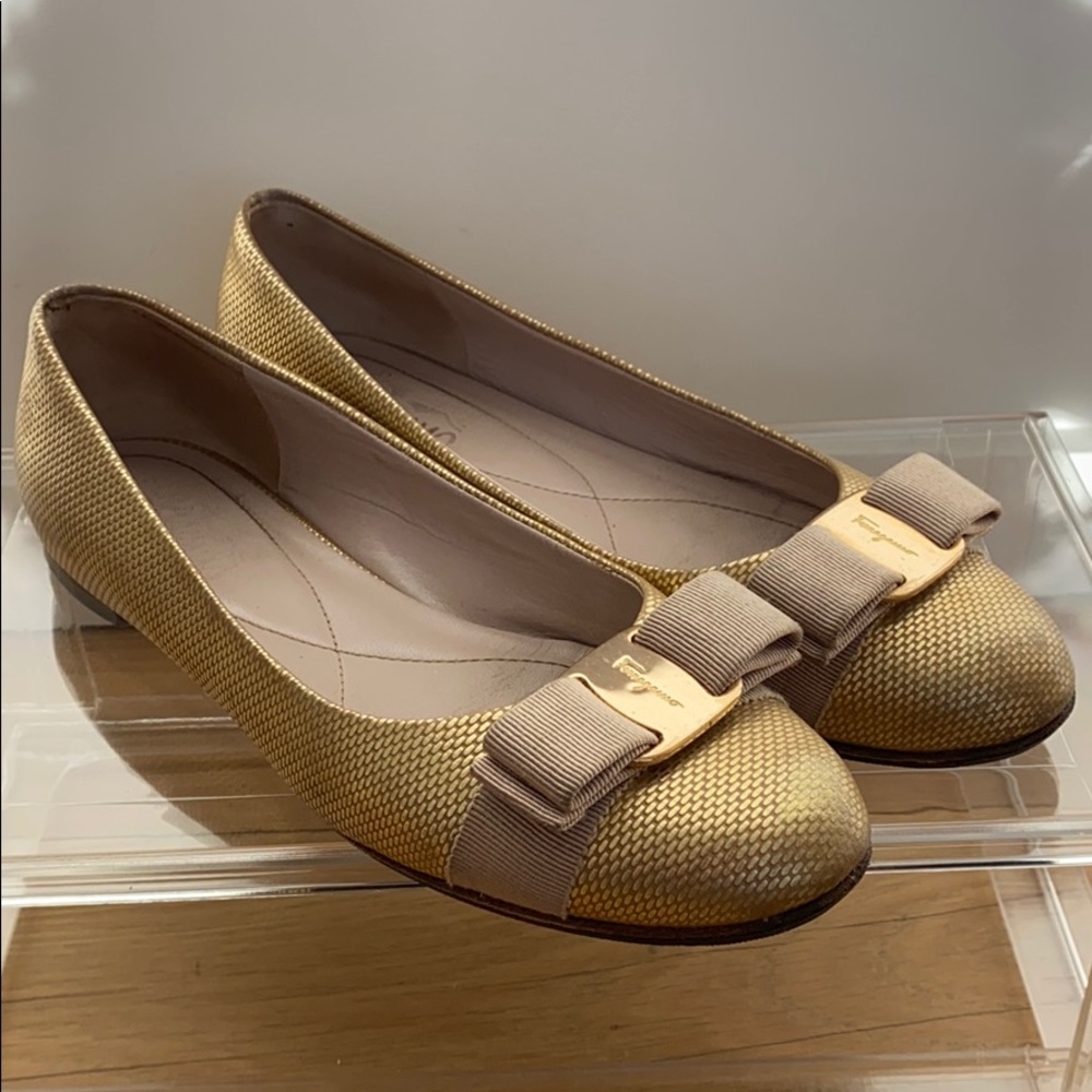 Ferragamo ballet flats